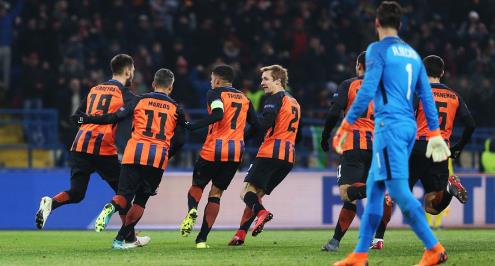 شاختار يقلب تأخره إلى فوز على أتلانتا في دوري أبطال أوروبا